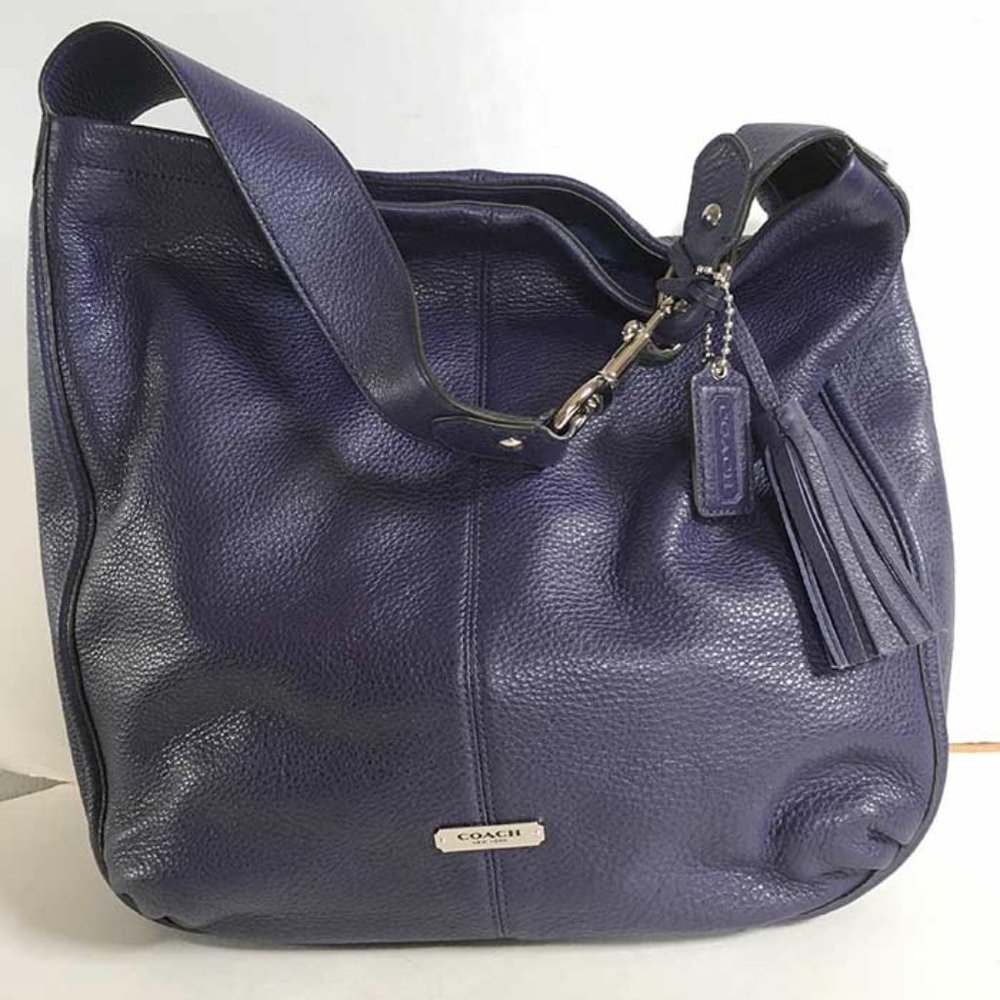 Coach purple pebbled leather hobo #23309 Avery